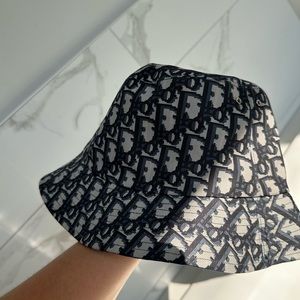 DIOR Bucket Hat